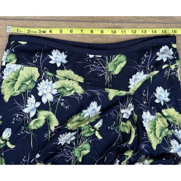 Tommy Bahama Silk Skirt Size Large Blue Floral Midi Wrap A-Line Tropical - Picture 4 of 5